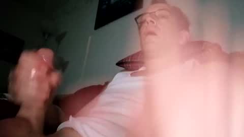 Snapshot of regularguy20 chatting on November 5, 10:48 am regularguy20 online show from November 5, 10:48 am