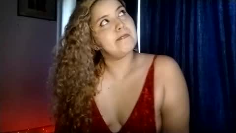 Snapshot of rei_chan26 chatting on February 15, 9:26 pm Tania Nixx online show from February 15, 9:26 pm