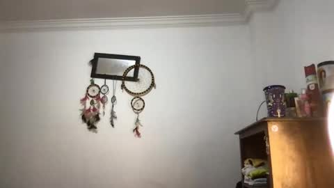 Snapshot of reichel05 chatting on March 4, 5:35 am reichel05 online show from March 4, 5:35 am