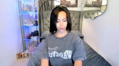 Snapshot of reighnempress chatting on January 17, 1:05 pm reighnempress online show from January 17, 1:05 pm