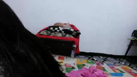 reign2525 online show from January 19, 4:33 pm