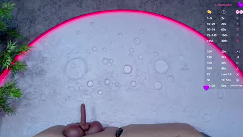 reiinachloe online show from April 17, 4:43 pm