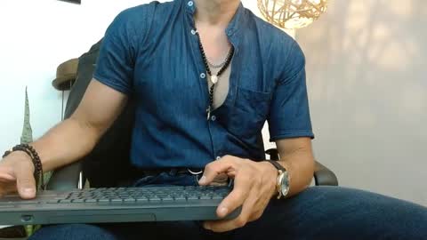   REIKO  online show from January 23, 7:51 pm