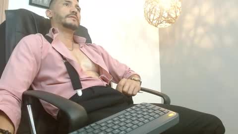   REIKO  online show from January 28, 12:47 am