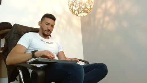   REIKO  online show from February 2, 2:06 am