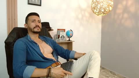   REIKO  online show from February 7, 6:45 pm