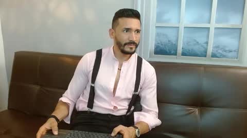   REIKO  online show from March 3, 10:52 pm