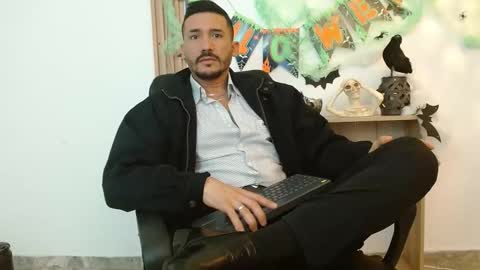   REIKO  online show from October 17, 3:25 pm