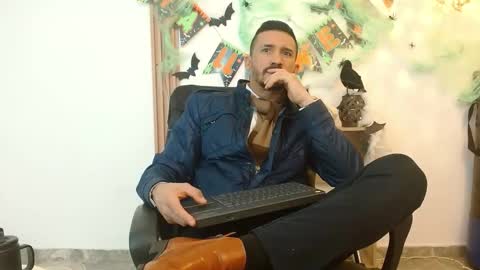   REIKO  online show from October 18, 7:58 pm