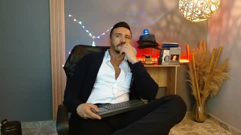   REIKO  online show from March 30, 6:53 pm