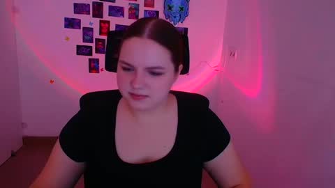 Reina online show from February 20, 1:11 pm