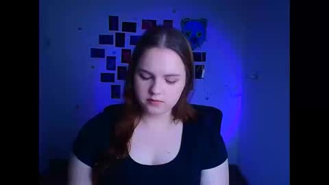 Reina online show from April 9, 6:30 am