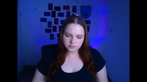 Reina online show from April 10, 6:12 pm