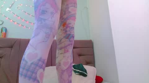 reiv_femboy online show from March 29, 2:44 am