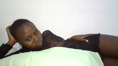 Remmy luna online show from February 18, 8:58 pm