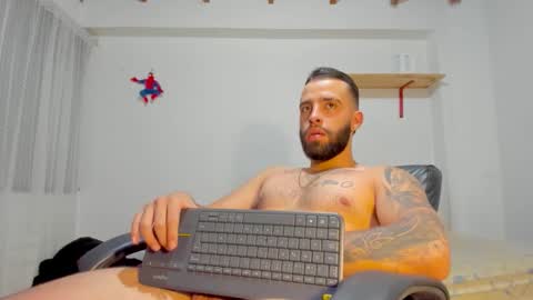 Rmy Steen online show from November 12, 12:44 am