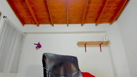 Rmy Steen online show from April 6, 11:38 pm