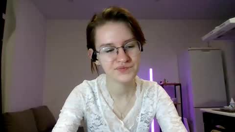 Claire online show from March 26, 6:24 pm