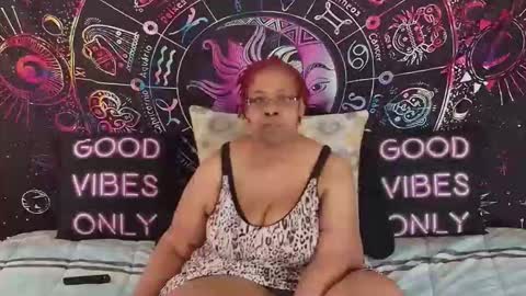 RenaeCumsAlot online show from March 23, 1:59 pm