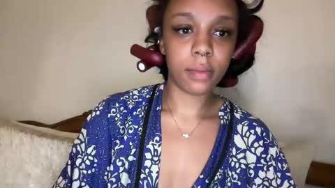 renaeesasha online show from March 2, 5:41 am