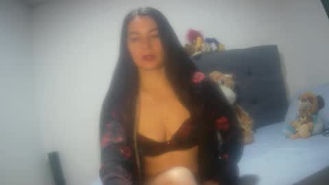 renata_hot1 online show from December 15, 11:42 pm