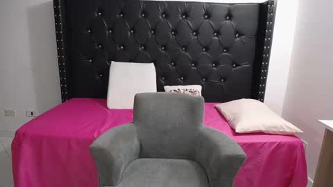 Renata Salinas online show from January 16, 2:26 am