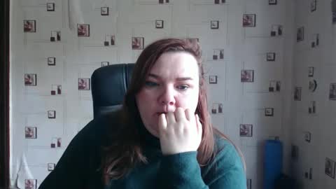 Snapshot of renataoia chatting on April 12, 11:04 am renataoia online show from April 12, 11:04 am