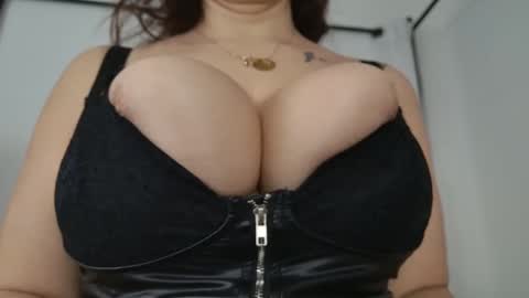 Renatta online show from January 30, 8:22 am