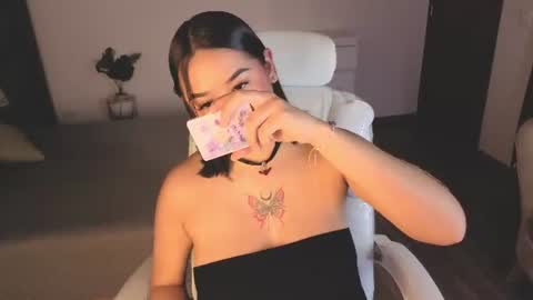 Snapshot of renaxi_smith chatting on July 14, 8:14 pm renaxi_smith online show from July 14, 8:14 pm