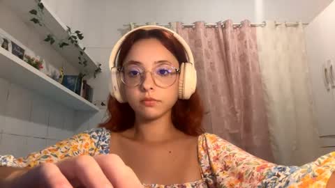 Snapshot of renaygelvin chatting on April 3, 9:13 pm renaygelvin online show from April 3, 9:13 pm