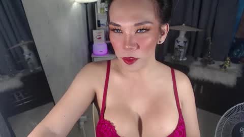 Snapshot of rencymerrit chatting on October 1, 5:13 am rencymerrit online show from October 1, 5:13 am