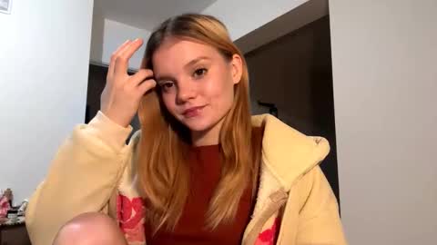 Snapshot of rendabecnel chatting on February 3, 1:04 am Tiffany online show from February 3, 1:04 am