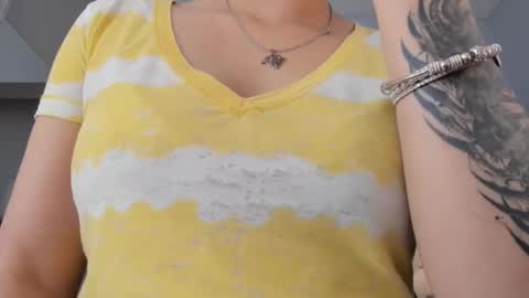 Renee Shelby online show from October 3, 10:07 pm