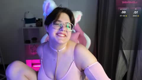 Snapshot of renee_turner chatting on January 30, 3:19 pm renee_turner online show from January 30, 3:19 pm