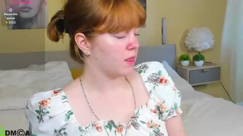 Snapshot of reneefoxy_ chatting on July 12, 12:56 am reneefoxy_ online show from July 12, 12:56 am
