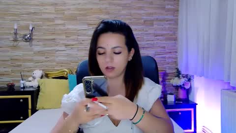 renesmesweet online show from February 17, 3:09 pm