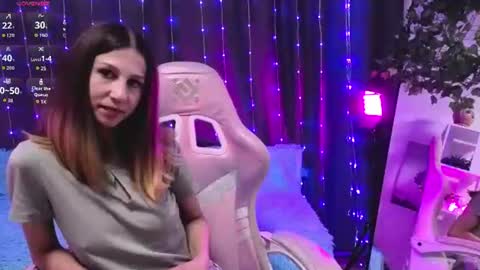 Christina online show from June 25, 5:17 pm
