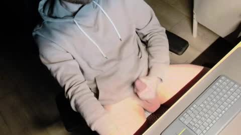 reswid online show from October 28, 10:01 pm