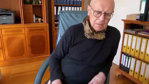 Snapshot of reteid chatting on April 1, 11:44 am reteid online show from April 1, 11:44 am