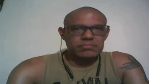 Snapshot of retlam37 chatting on December 7, 7:38 am Walter online show from December 7, 7:38 am