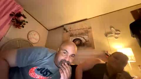 rette837 online show from April 19, 5:51 am