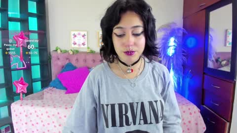 Snapshot of revek_uwu chatting on January 8, 12:37 pm Reveca online show from January 8, 12:37 pm