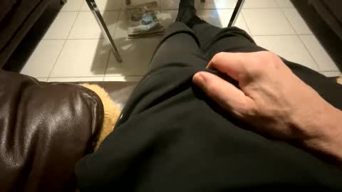 Snapshot of revilo1165 chatting on January 20, 10:04 pm revilo1165 online show from January 20, 10:04 pm