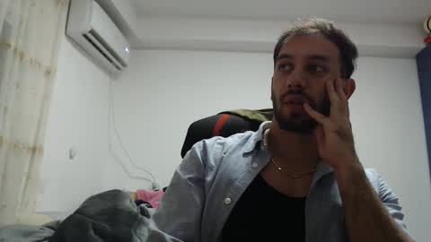 Chris online show from December 3, 9:45 pm