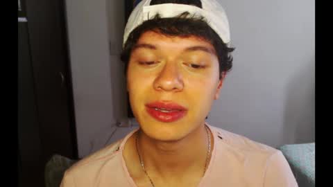 Snapshot of rexbunnybody chatting on February 26, 4:14 pm Rex online show from February 26, 4:14 pm