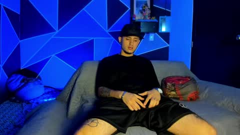 Rey online show from January 7, 2:51 pm