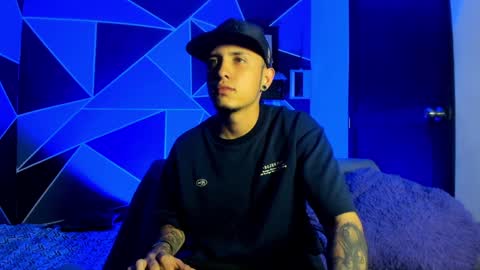 Rey online show from January 9, 3:04 am