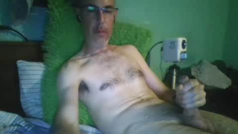 Snapshot of reyes_albert2006 chatting on September 22, 6:37 am reyes_albert2006 online show from September 22, 6:37 am