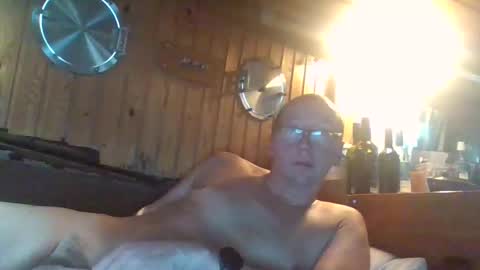 Snapshot of rezznova chatting on November 8, 9:42 am Joe online show from November 8, 9:42 am