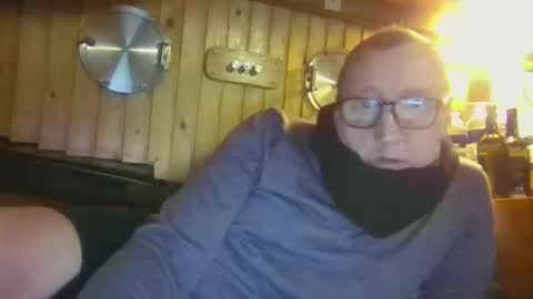 Snapshot of rezznova chatting on February 23, 7:22 pm Joe online show from February 23, 7:22 pm